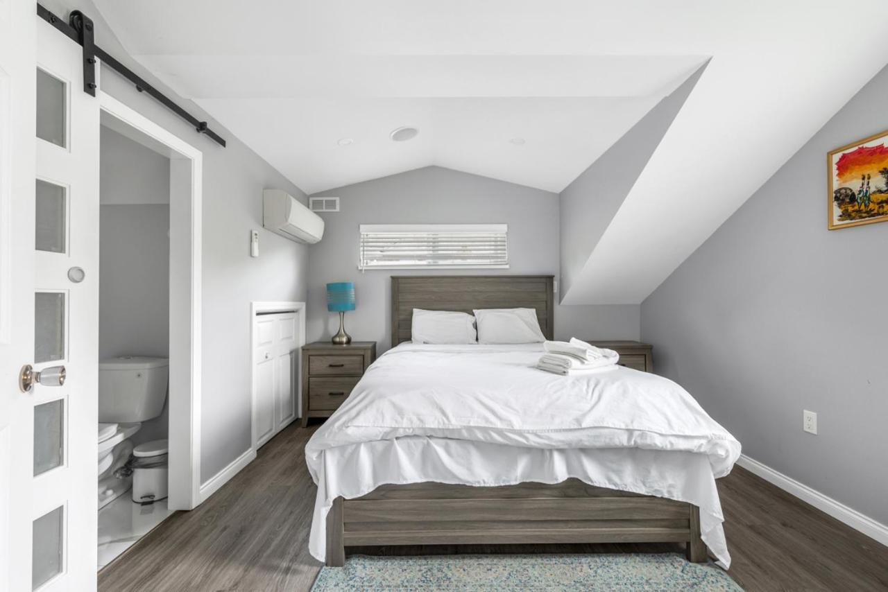 Stylish Dual Bedroom Suite In Van West Vancouver Kültér fotó